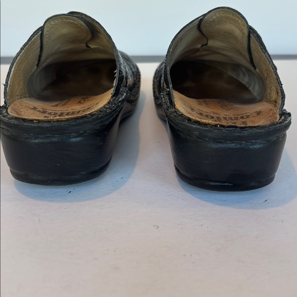 Finn Comfort Black Snakeskin Embossed Leather Mule /Clog /Slip-one. Size 8. - Picture 3 of 8